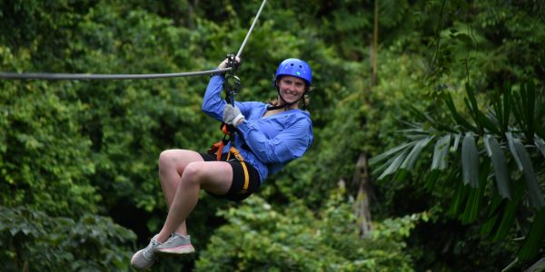 Arenal Mundo Aventura