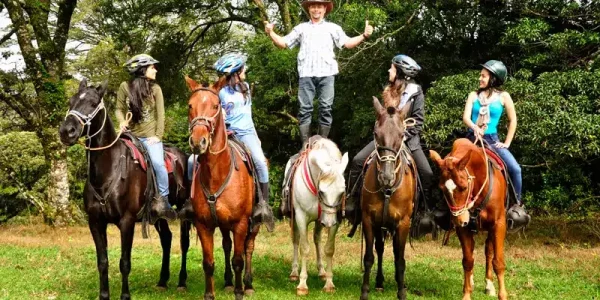 Horse-Trek-Horseback-Riding-Tour