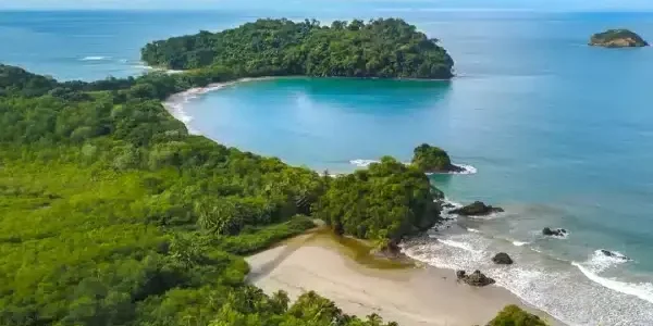 Manuel-Antonio-Park-r5k3ud0tterjrbylyqb4ft3o7fbz2uiykynhjzk4oc